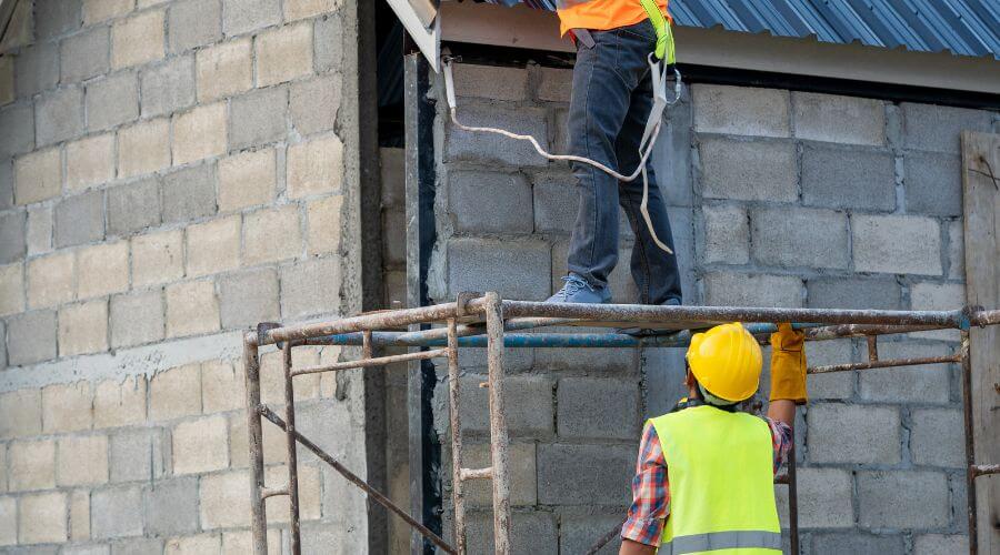 Professional residential roofers in Munday, TX